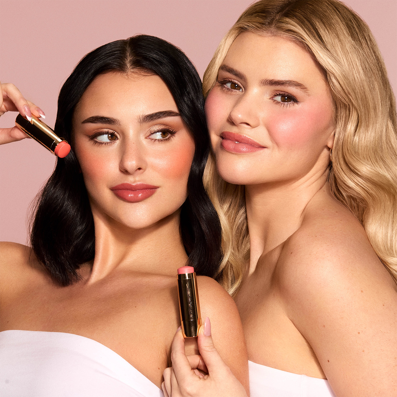 BLURRING BLUSH STICK BY ICONIC LONDON (RUBOR EN BARRA PARA MEJILLAS)